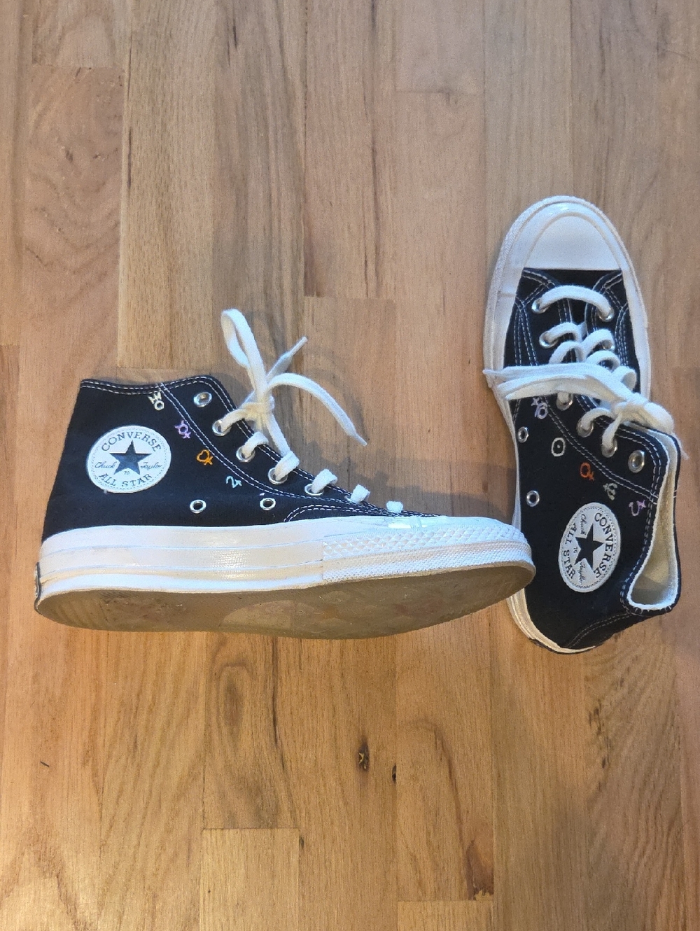 Converse Black High-Top-Crystal Energy- with White Soles